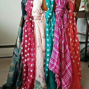 SOLD! closet clearout! Scarves!